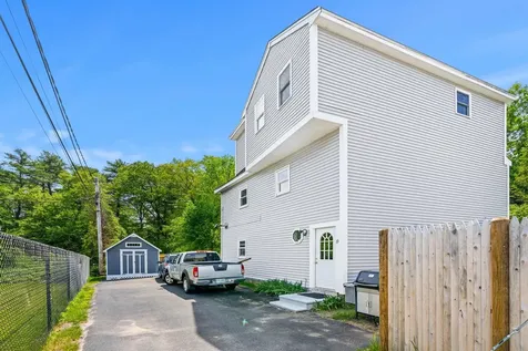 19 Fowlers Court Seabrook NH 03874