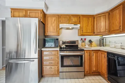 24 Theresa Avenue Salem NH 03079