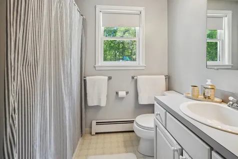 24 Theresa Avenue Salem NH 03079
