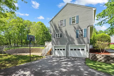 24 Theresa Avenue Salem NH 03079