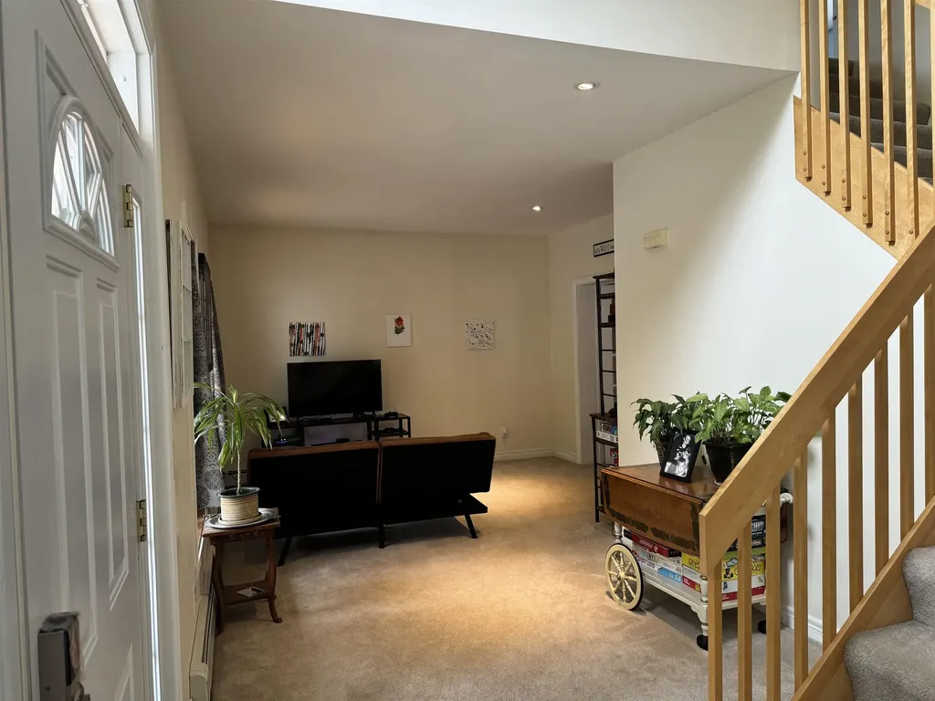 42 Pheasant Lane Canaan NH 03741