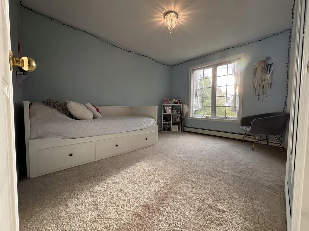 42 Pheasant Lane Canaan NH 03741