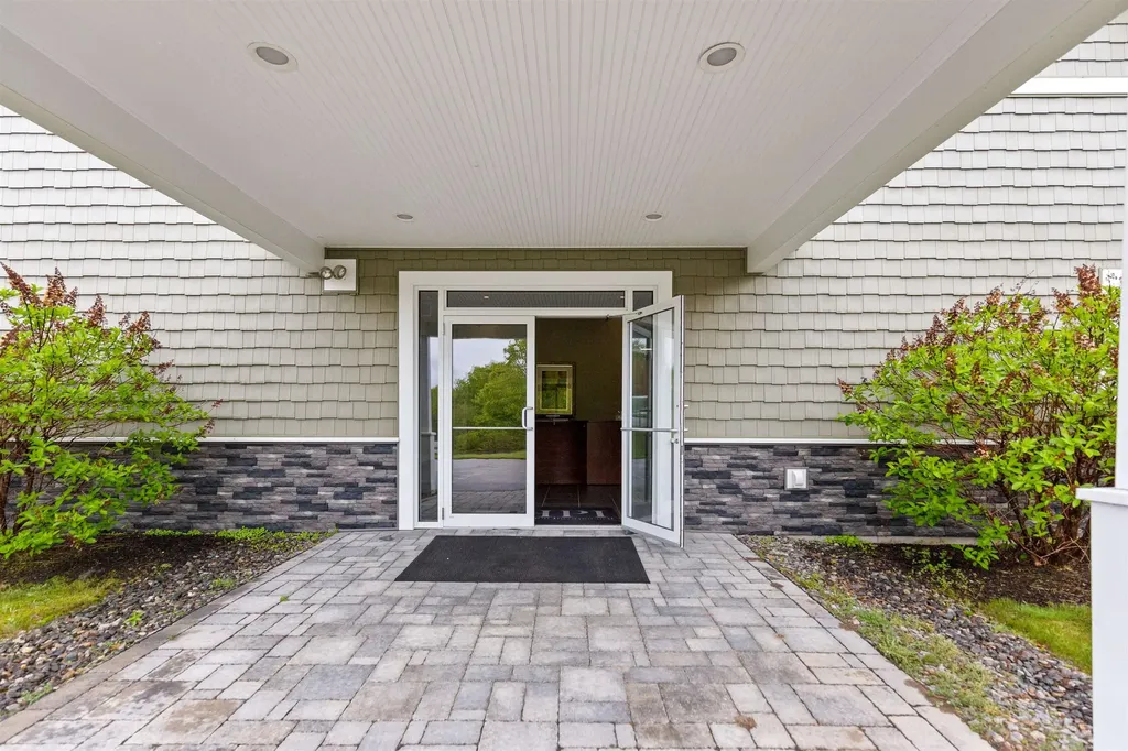 359 Hounsell Avenue Gilford NH 03249