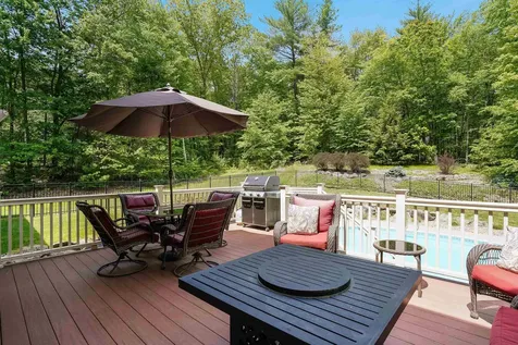 21 Wiggin Road Bedford NH 03110