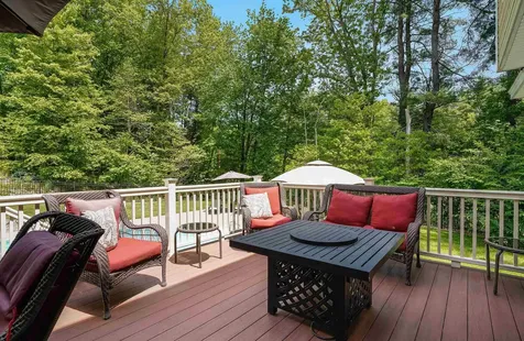 21 Wiggin Road Bedford NH 03110
