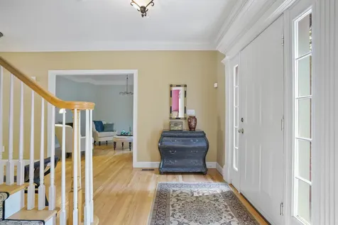 21 Wiggin Road Bedford NH 03110