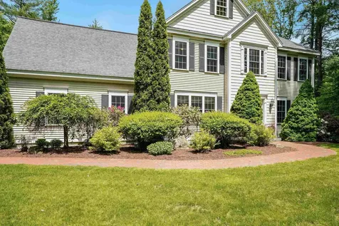 21 Wiggin Road Bedford NH 03110