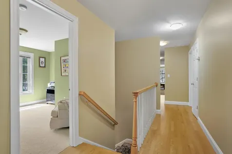 21 Wiggin Road Bedford NH 03110