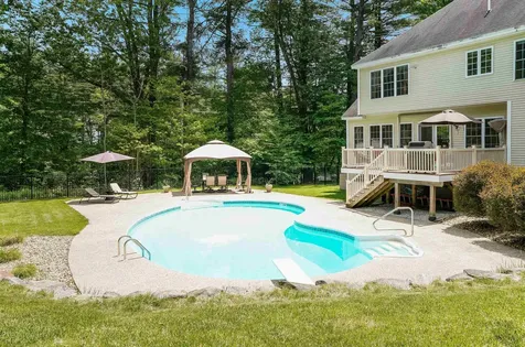 21 Wiggin Road Bedford NH 03110