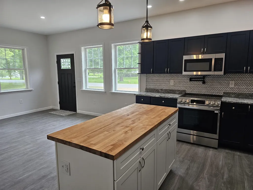 122 Devino Lane Bristol VT 05443