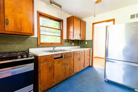 82 Green Acres Drive Burlington VT 05408