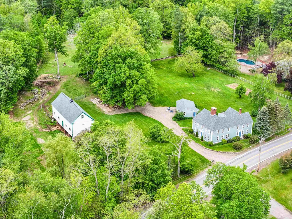 245-247 Danville Road Fremont NH 03044
