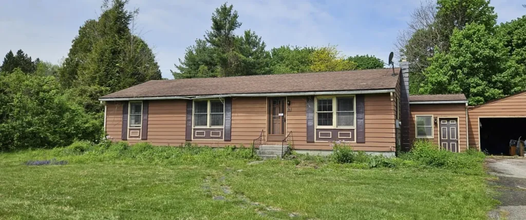 17 Jennings Drive Bennington VT 05201