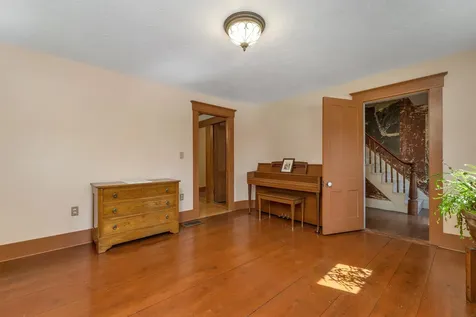 729 Suncook Valley Highway Epsom NH 03234