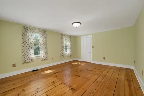 729 Suncook Valley Highway Epsom NH 03234