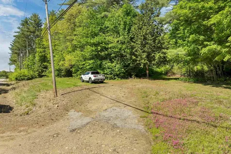 729 Suncook Valley Highway Epsom NH 03234