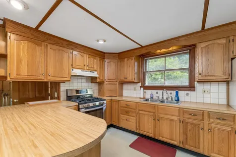 729 Suncook Valley Highway Epsom NH 03234