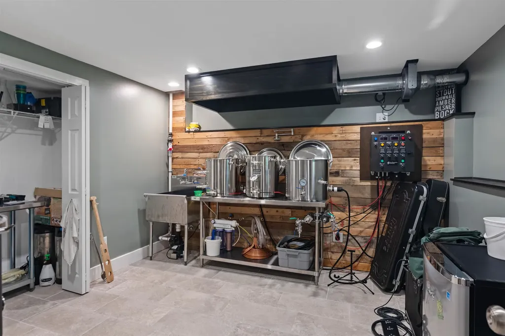 6 Pheasant Run Road Fairfax VT 05454