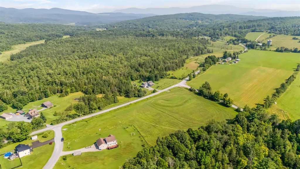 6 Pheasant Run Road Fairfax VT 05454