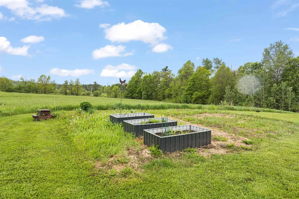 6 Pheasant Run Road Fairfax VT 05454