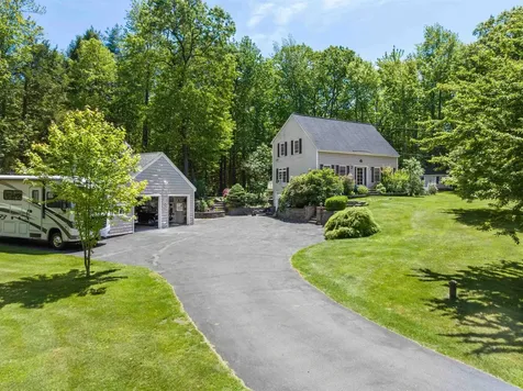 39 Nathaniel Brown Drive Fremont NH 03044