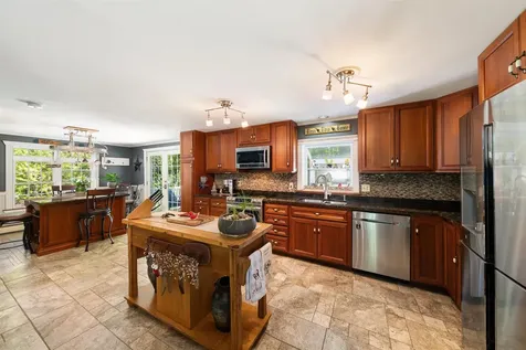 39 Nathaniel Brown Drive Fremont NH 03044