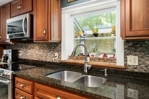 39 Nathaniel Brown Drive Fremont NH 03044