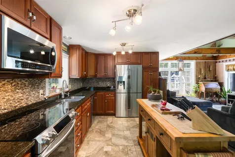 39 Nathaniel Brown Drive Fremont NH 03044