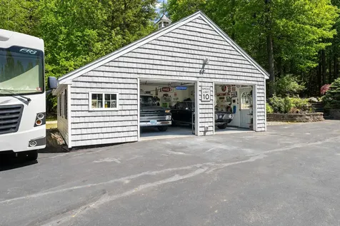 39 Nathaniel Brown Drive Fremont NH 03044