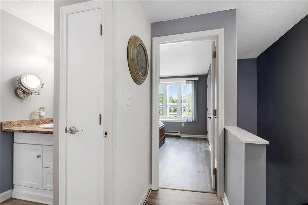 107 Fieldstone Drive Londonderry NH 03053