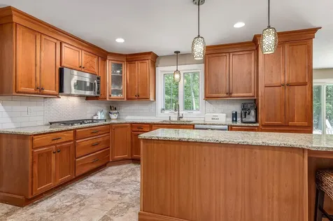 45 Eleanors Way Brentwood NH 03833