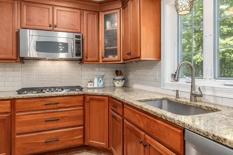 45 Eleanors Way Brentwood NH 03833