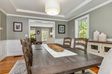 45 Eleanors Way Brentwood NH 03833