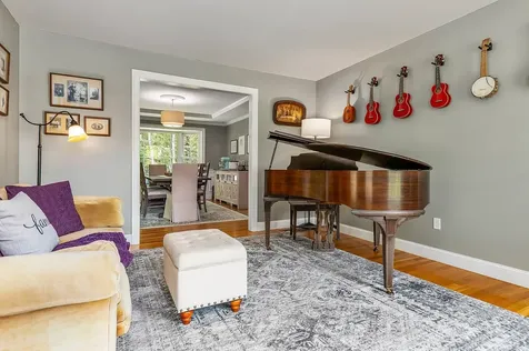 45 Eleanors Way Brentwood NH 03833