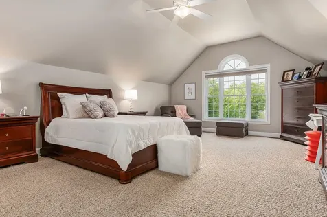 45 Eleanors Way Brentwood NH 03833