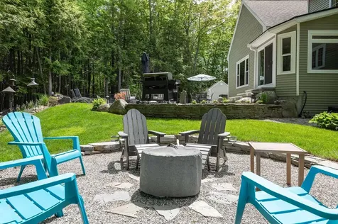 45 Eleanors Way Brentwood NH 03833