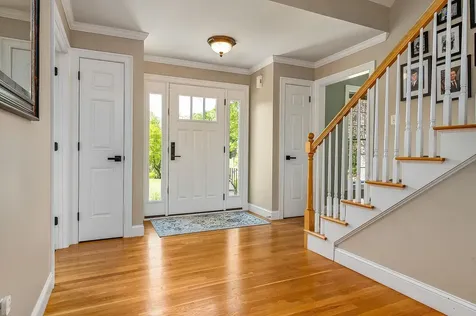 45 Eleanors Way Brentwood NH 03833