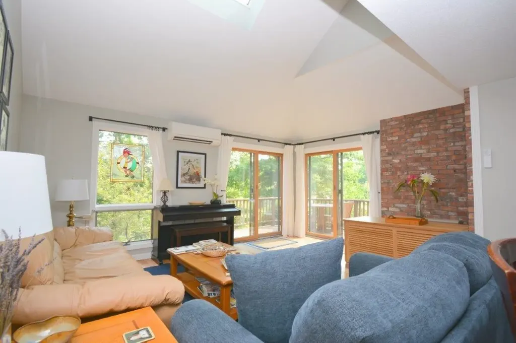 3 Lakeview Place Grantham NH 03753