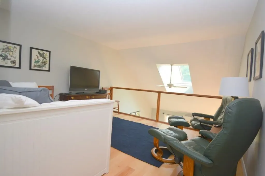 3 Lakeview Place Grantham NH 03753