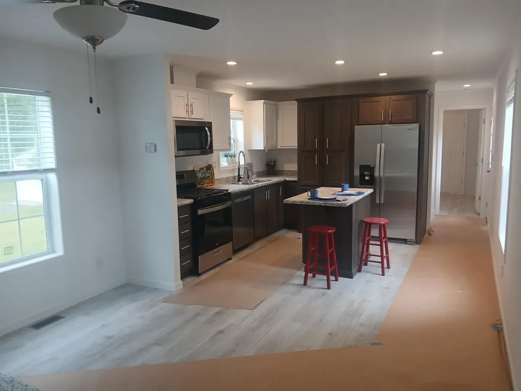 11 Cogswell Way Enfield NH 03748