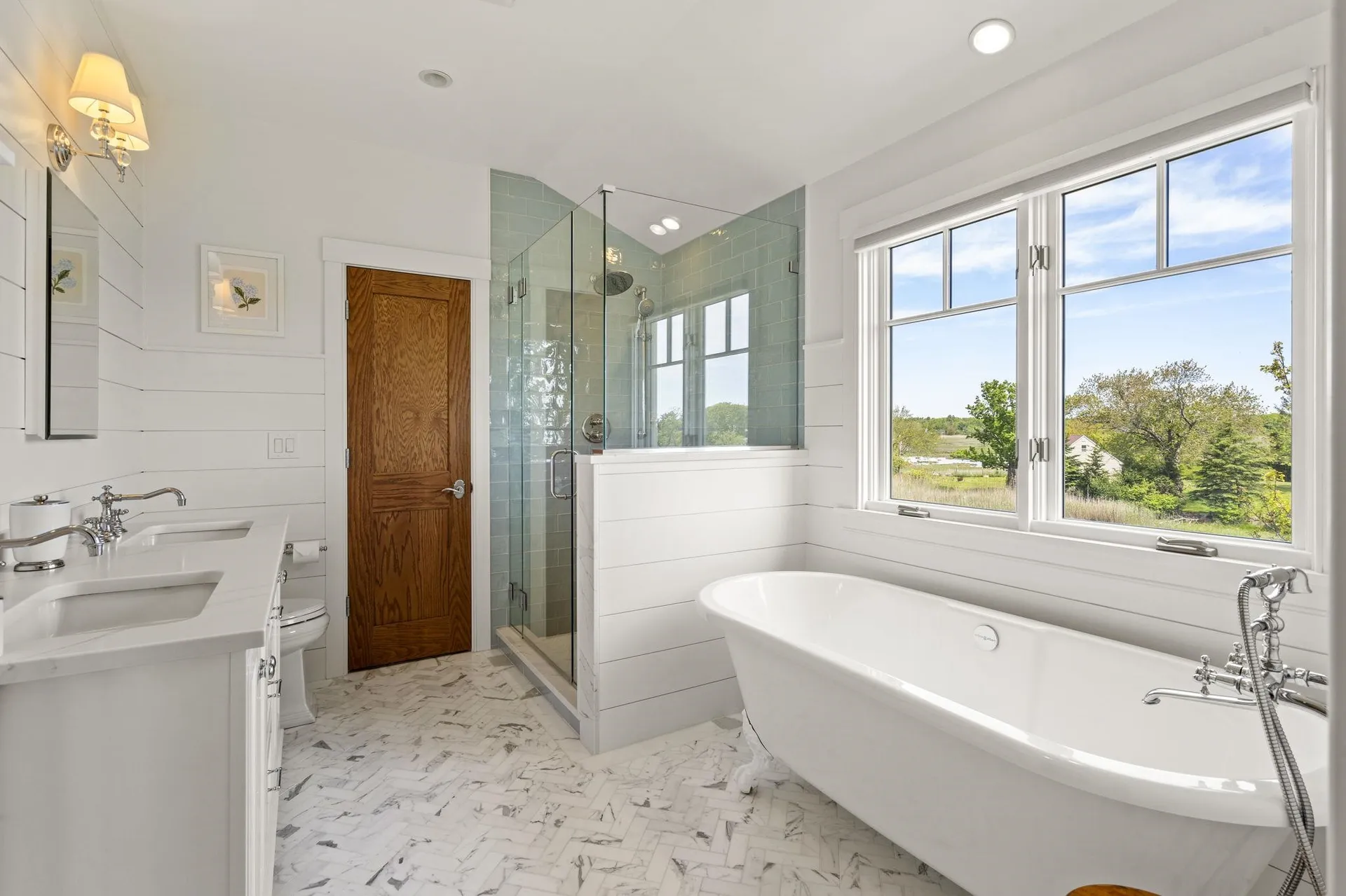 3 Appledore Avenue North Hampton NH 03862