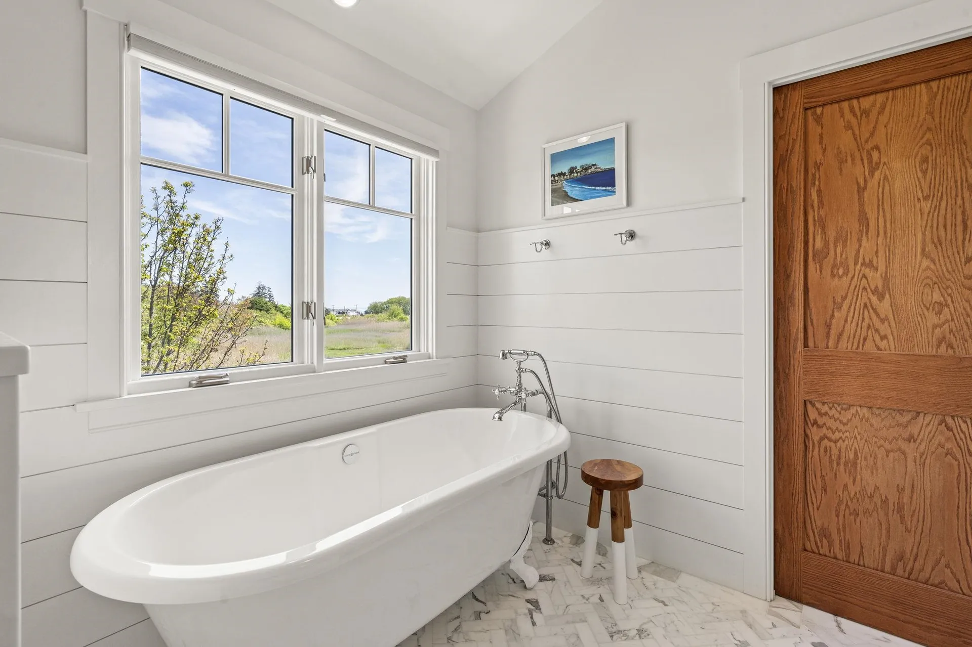 3 Appledore Avenue North Hampton NH 03862