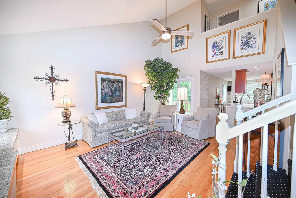 4 Timothy Drive Nashua NH 03063