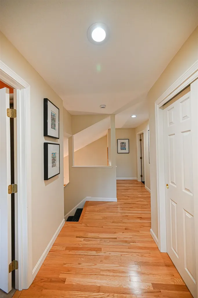 4 Timothy Drive Nashua NH 03063