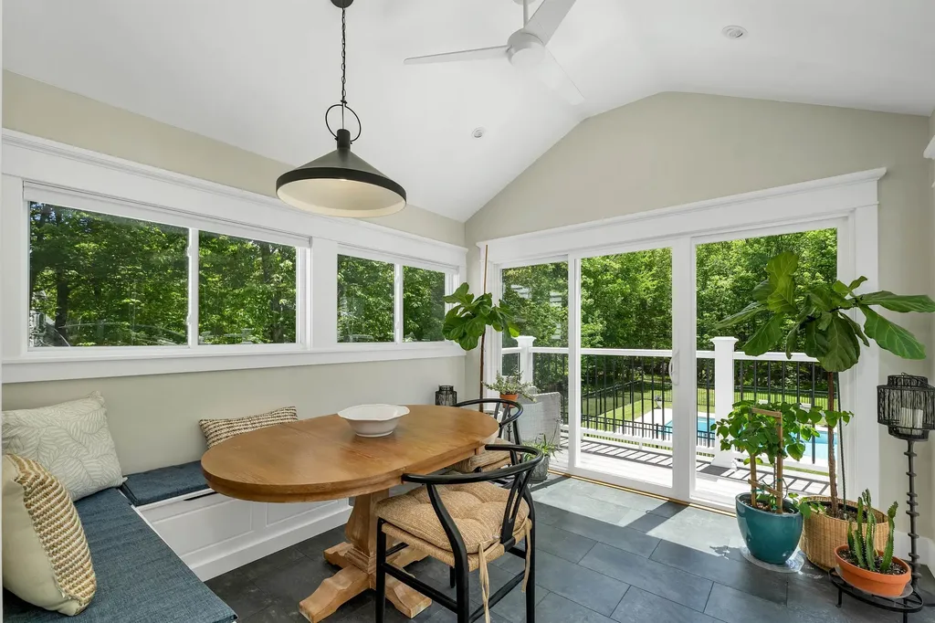 252 Long Hill Road Dover NH 03820