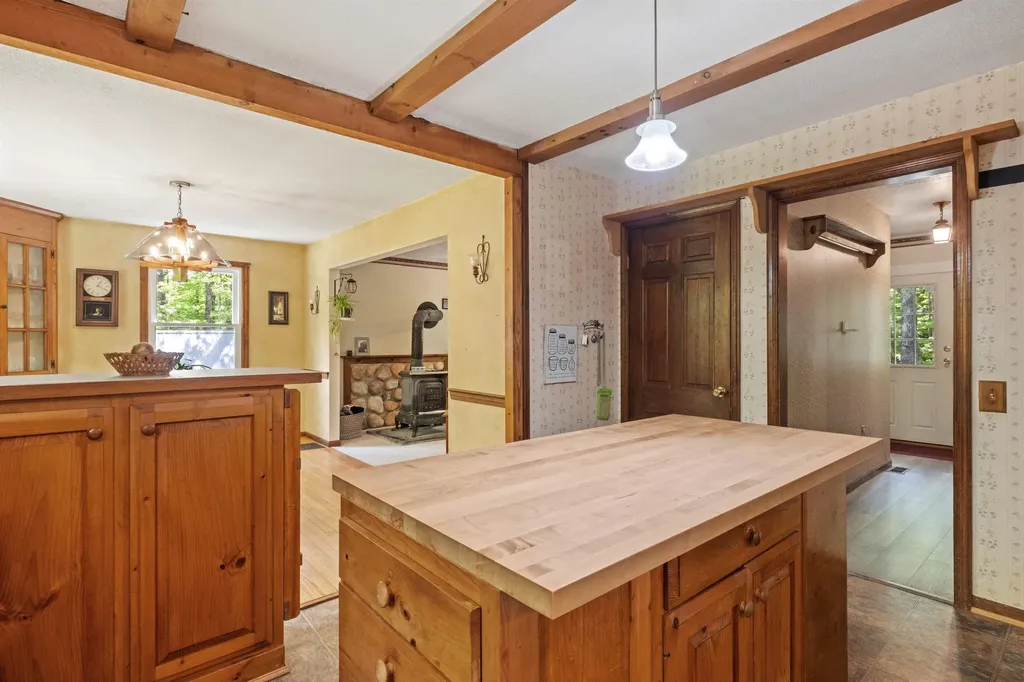 36 Whiskey Pine Road Sutton NH 03260