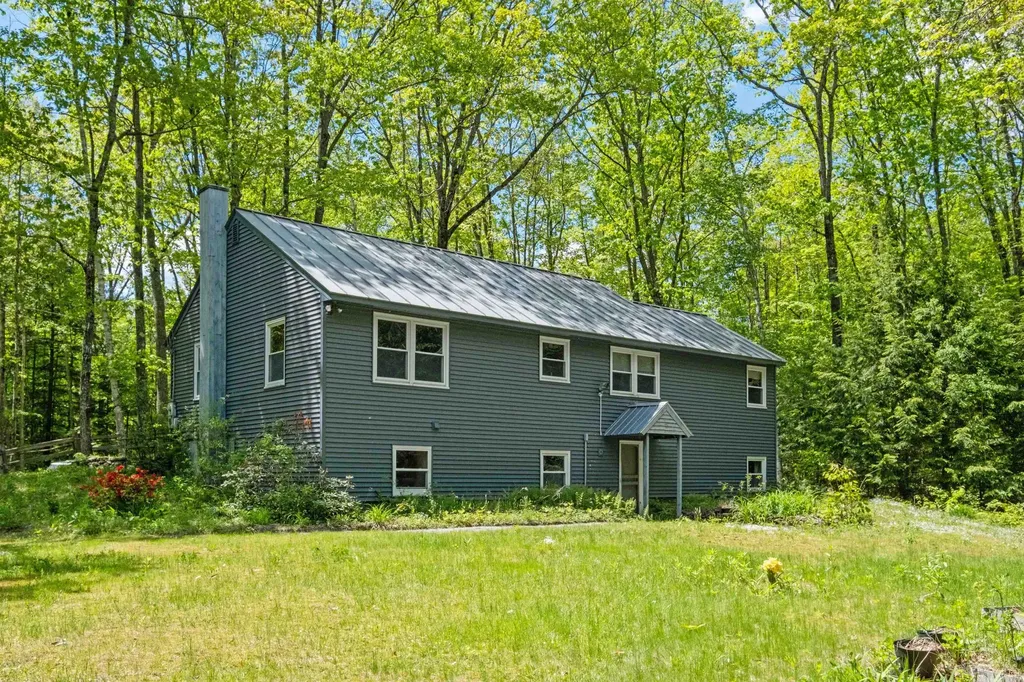 36 Whiskey Pine Road Sutton NH 03260