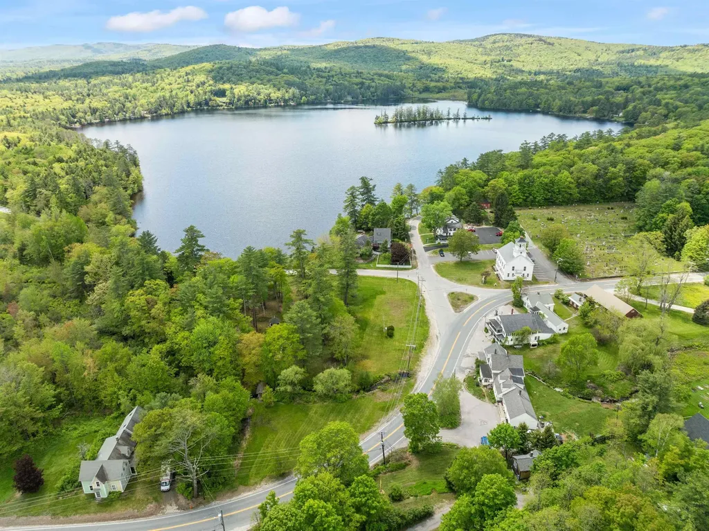 36 Whiskey Pine Road Sutton NH 03260