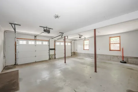 278 North Road Deerfield NH 03037