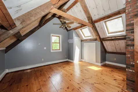 278 North Road Deerfield NH 03037
